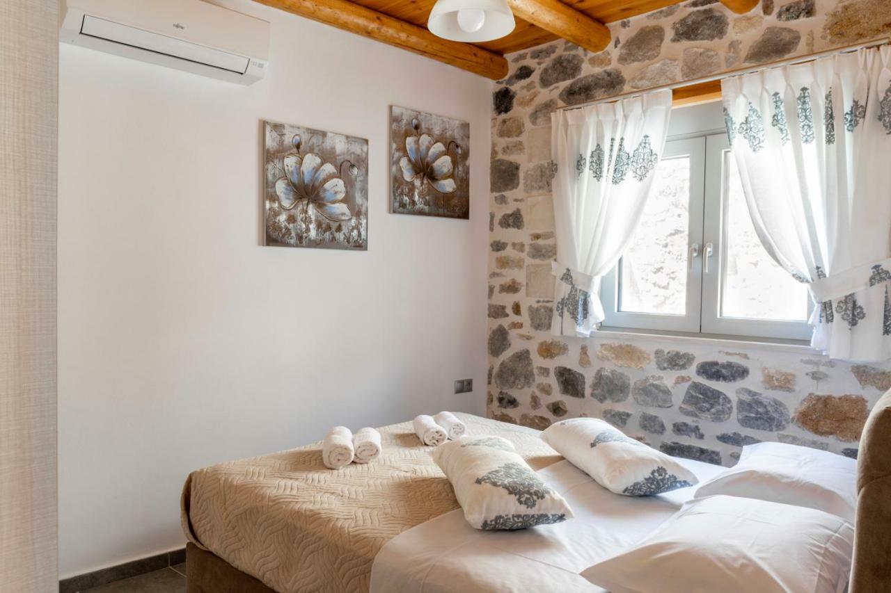Marilena Natural Stone House, By Hellocrete Pigí المظهر الخارجي الصورة