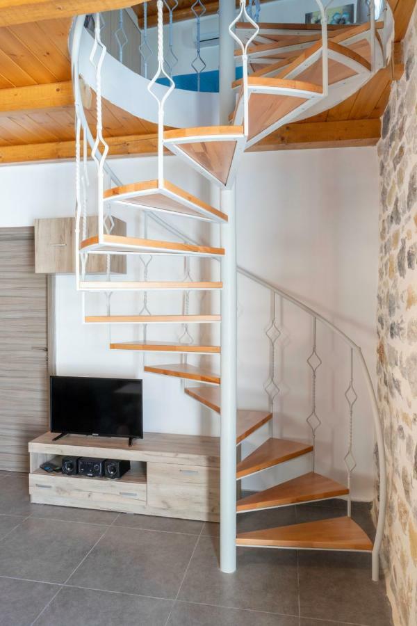Marilena Natural Stone House, By Hellocrete Pigí المظهر الخارجي الصورة